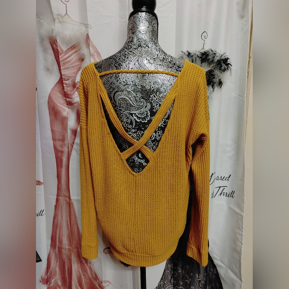 Cherish Mustard Oversized Waffle Weave Sz Small Long Sleeve Criss Cross Back Top